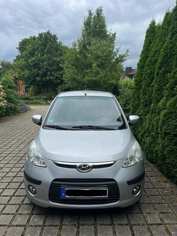 Silber Gebraucht 2008 Hyundai i10 Kleinwagen | 600 € - Bild 1/4