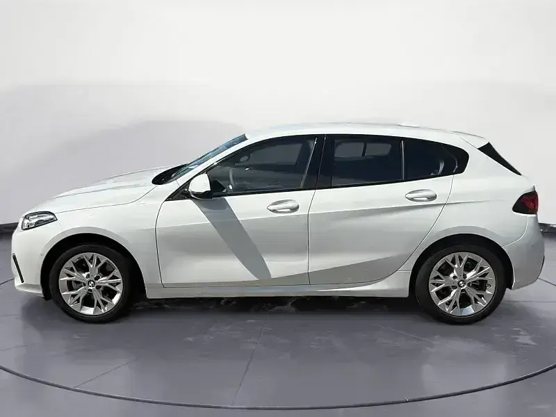 Gebraucht BMW 120 Shadowline 170 PS (125 kW) 2025 Weiß Kleinwagen