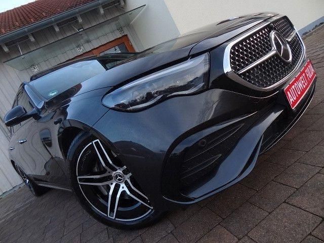 Gebraucht Mercedes E220 AMG Line Premium Plus 197 PS (144 kW) 2024 Grau Limousine