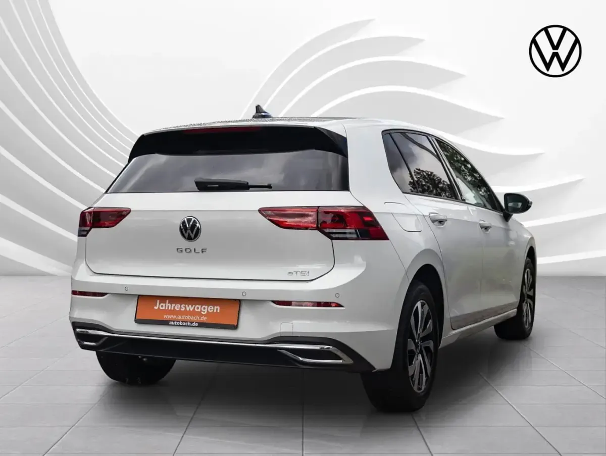 Gebraucht VW Golf VIII Active 131 PS (96 kW) 2023