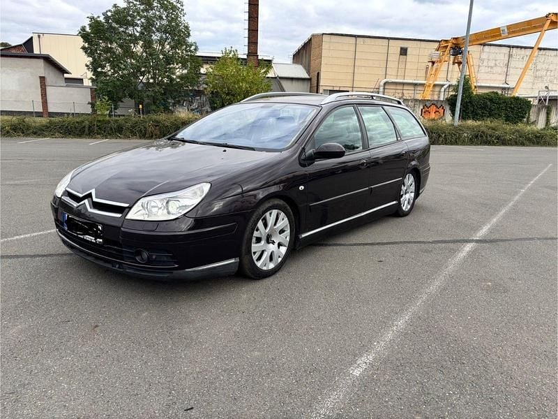 Violet Gebraucht 2004 Citroën C5 Exclusive Kombi | 2.500 € (Etwas zu teuer) - Bild 1/4