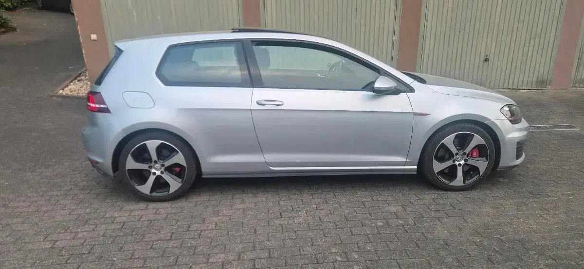 Gebraucht VW Golf VII GTI 230 PS (169 kW) 2013 Silber Coupé
