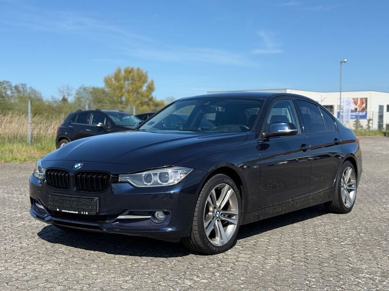 Blau Gebraucht 2015 BMW 320 Comfort Edition Limousine | 16.990 € (Etwas zu teuer) - Bild 1/4