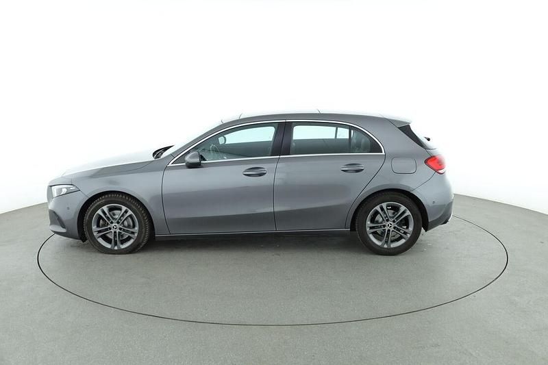 Gebraucht Mercedes A200 163 PS (119 kW) 2019 Grau Limousine