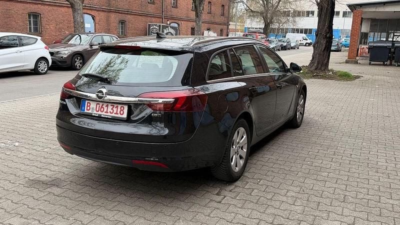Usata Opel Insignia Edition 136 CV (100 kW) 2015 Nero Station wagon