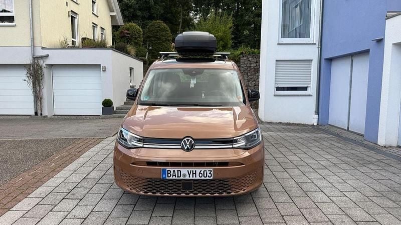 Gold Gebraucht 2021 VW Caddy Style Van / Kleinbus | 29.000 € (Guter Preis) - Bild 1/4