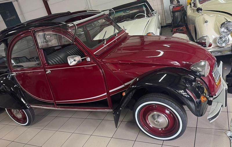 Rot Gebraucht 1982 Citroën 2CV Limousine | 18.900 € - Bild 1/4