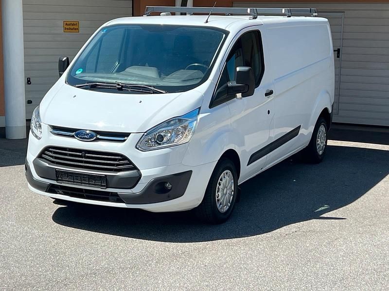 Weiß Gebraucht 2015 Ford Transit Custom Trend Van / Kleinbus | 10.900 € (Superpreis) - Bild 1/4
