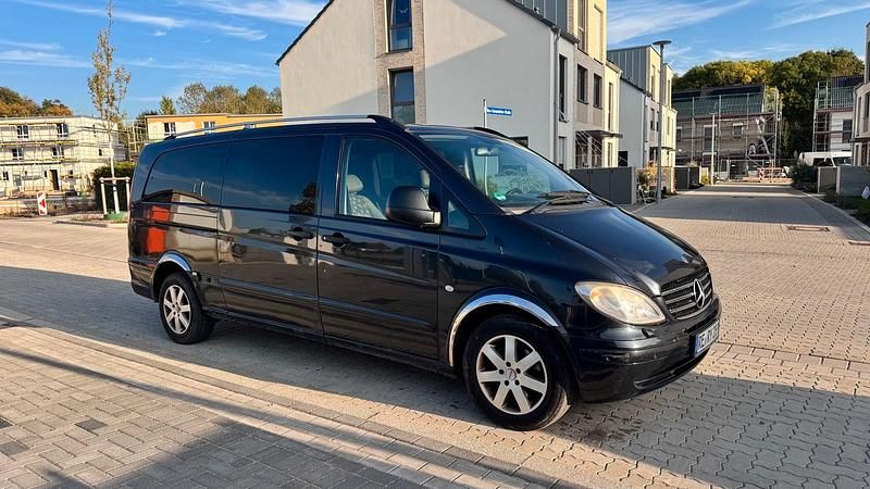Blau Gebraucht 2005 Mercedes Vito Van / Kleinbus | 3.600 € (Guter Preis) - Bild 1/4