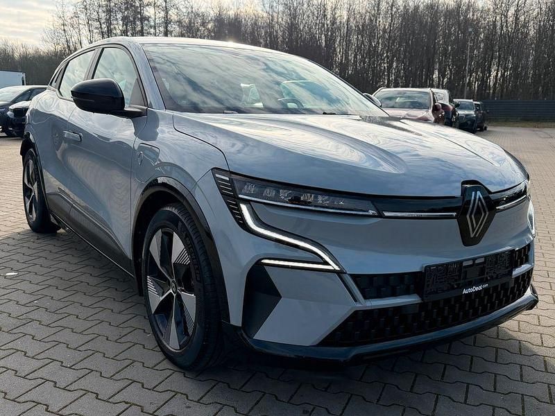 Gebraucht Renault Megane E-Tech Equilibre 161 kW (220 PS) 2022 Grau SUV