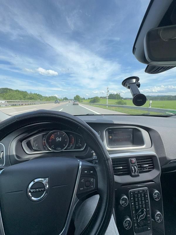 Gebraucht Volvo V40 120 PS (88 kW) 2016 Kombi