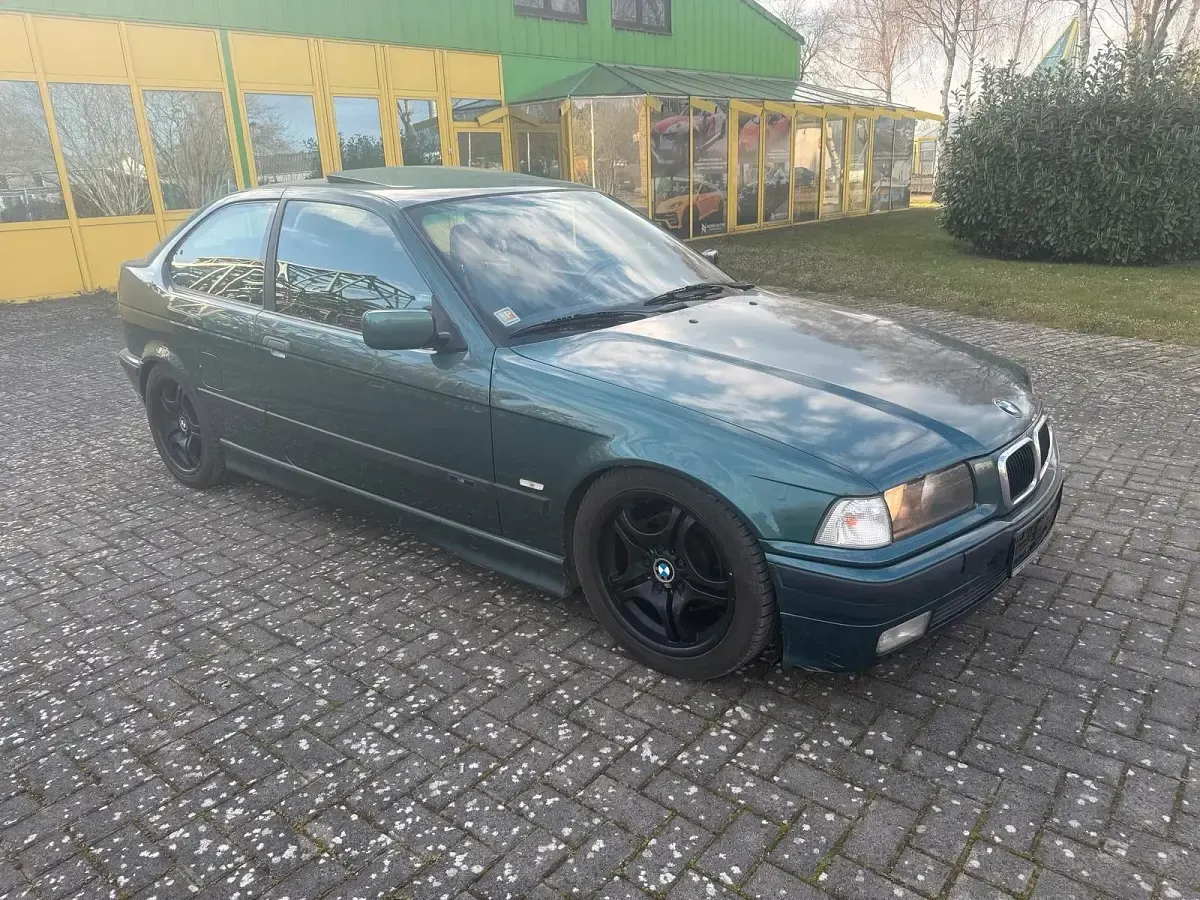 Gebraucht BMW 323 170 PS (125 kW) 1998 Grün Coupé