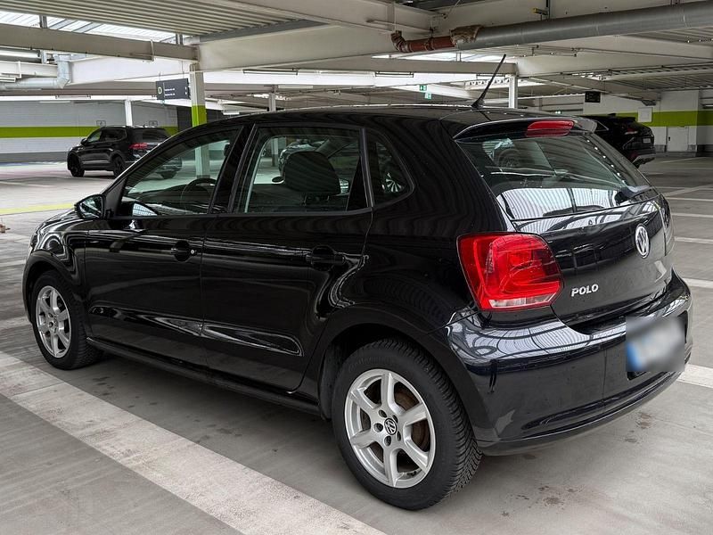 Gebraucht VW Polo Trendline 69 PS (50 kW) 2011 Schwarz Kleinwagen