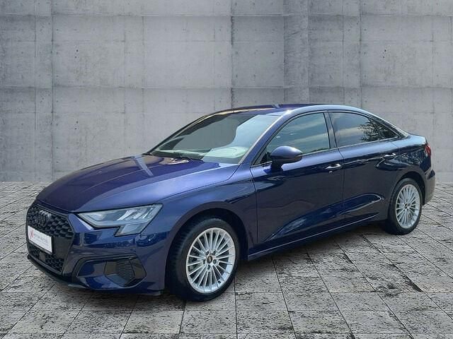Gebraucht Audi A3 Advanced Plus 150 PS (110 kW) 2022 Navarrablau metallic Limousine