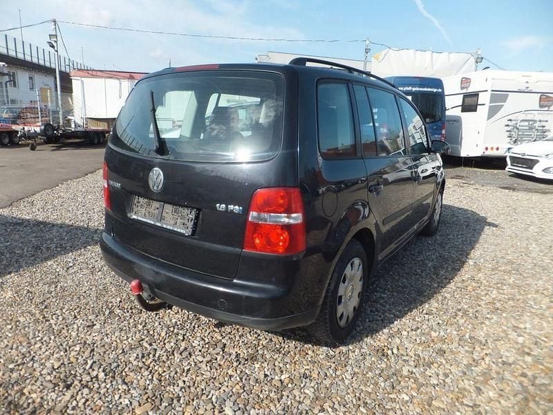 Gebraucht VW Touran 116 PS (85 kW) 2005 Schwarz Van / Kleinbus