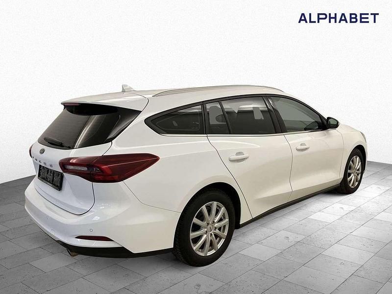 Gebraucht Ford Focus Titanium 116 PS (85 kW) 2023 Weiß Kombi