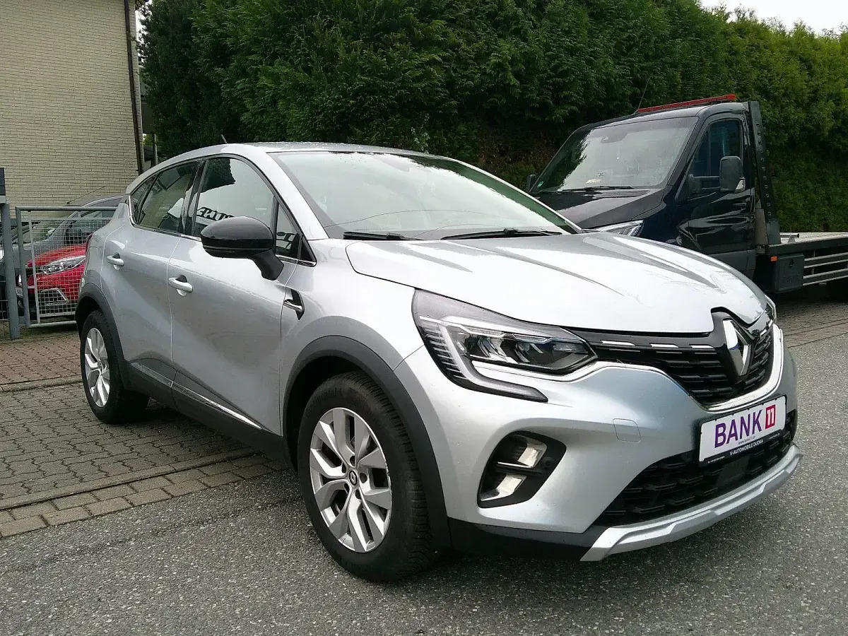 Gebraucht Renault Captur Intens 140 PS (102 kW) 2022 Grau SUV