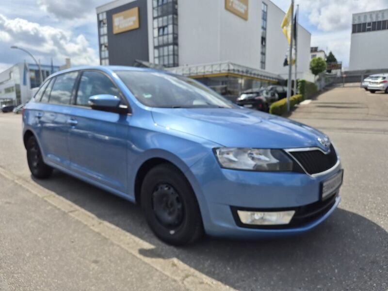Blau Gebraucht 2016 Skoda Rapid Ambition Limousine | 8.990 € (Fairer Preis) - Bild 1/4