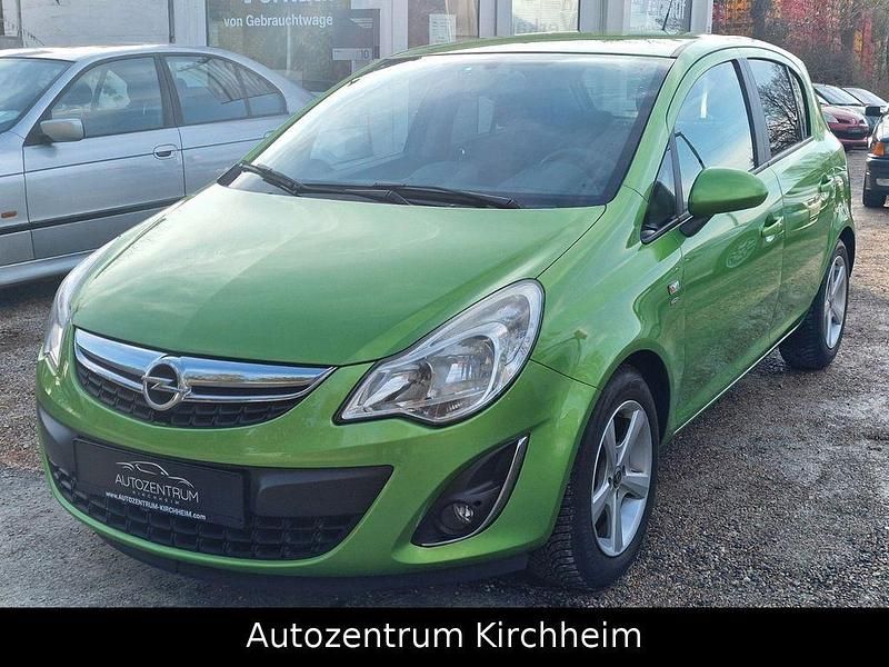 Grün Gebraucht 2011 Opel Corsa Satellite Limousine | 4.790 € (Fairer Preis) - Bild 1/4