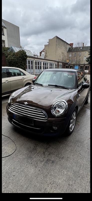 Braun Gebraucht 2011 Mini Cooper Coupé Coupé | 6.900 € (Fairer Preis) - Bild 1/4