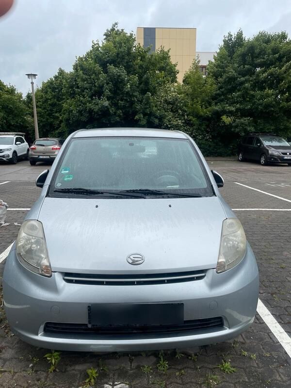 Grau Gebraucht 2006 Daihatsu Sirion Kleinwagen | 1.500 € (Guter Preis) - Bild 1/4