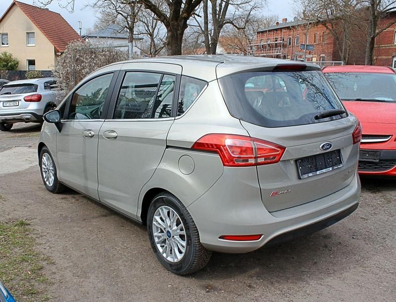 Second-hand Ford B-MAX Titanium 101 CP (74 kW) 2013 Gri Monovolum