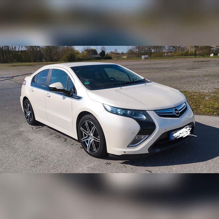 Gebraucht Opel Ampera Comfort Edition 151 PS (111 kW) 2012 Weiß Kleinwagen