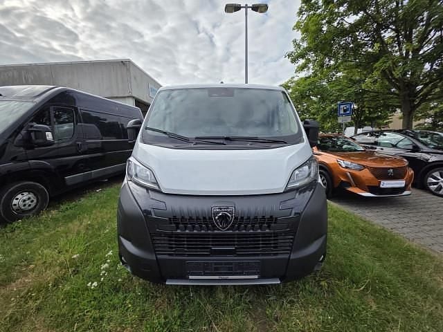 Neu Peugeot Boxer 120 PS (88 kW) 2025 Weiß Van