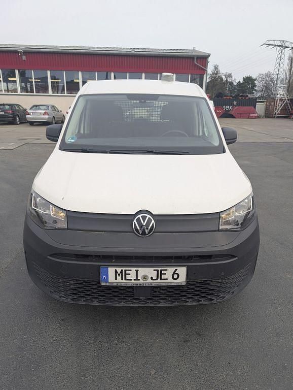 Gebraucht VW Caddy 102 PS (75 kW) 2022 Weiß Van / Kleinbus