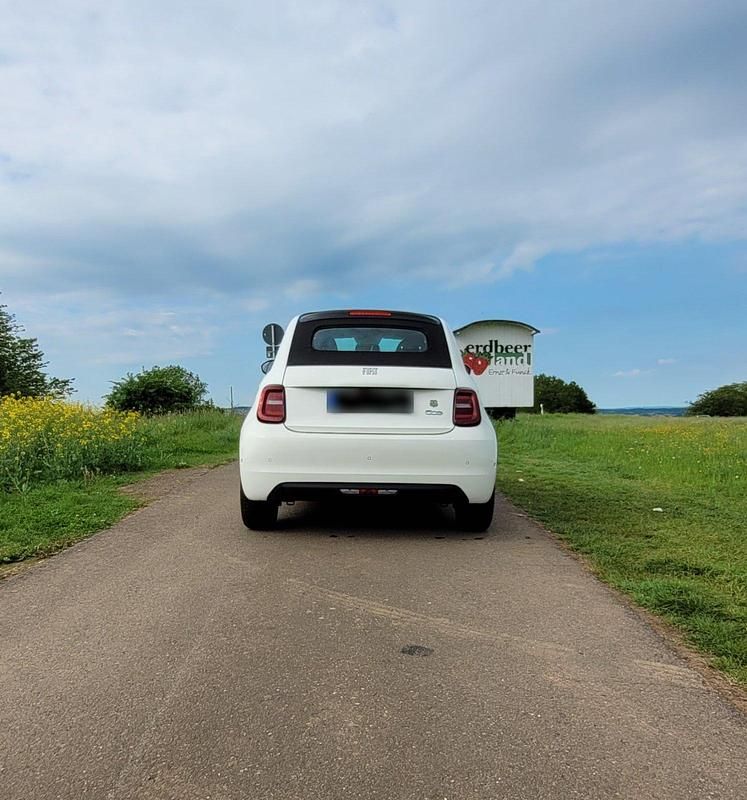 Gebraucht Fiat 500e Icon 86 kW (118 PS) 2022 Weiß Cabrio