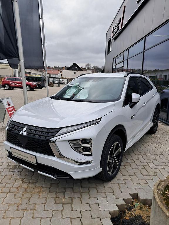 Gebraucht Mitsubishi Eclipse Cross Plus 98 PS (72 kW) 2024 Weiß SUV