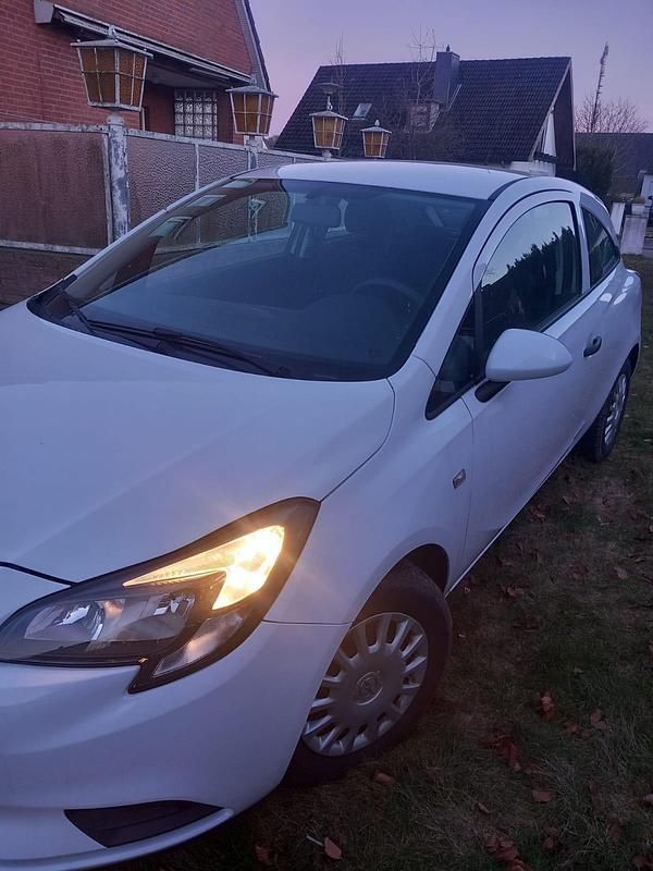 Gebraucht Opel Corsa 69 PS (50 kW) 2016 Weiß Kleinwagen