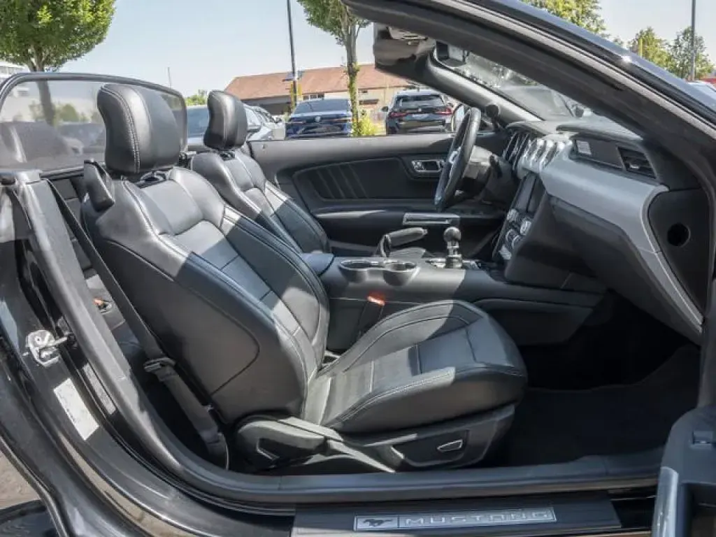 Gebraucht Ford V8 421 PS (309 kW) 2017 Schwarz Cabrio