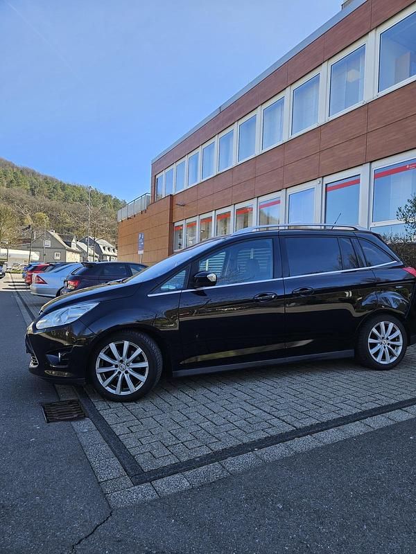 Second-hand Ford C-MAX 116 CP (85 kW) 2012 Negru Monovolum