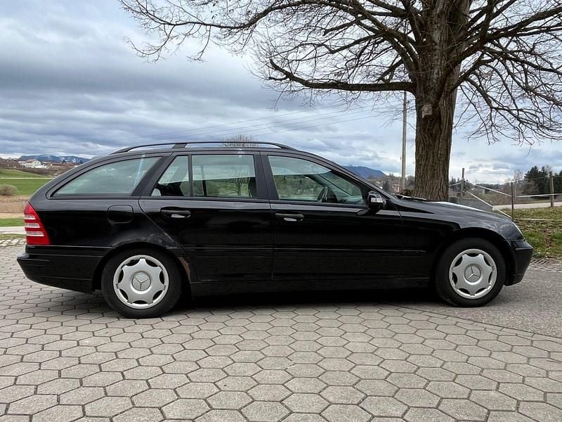 Gebraucht Mercedes C200 163 PS (119 kW) 2003 Schwarz Kombi