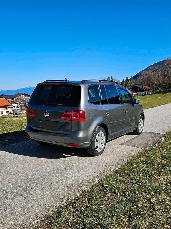 Gebraucht VW Touran 105 PS (77 kW) 2012 Grau Van / Kleinbus