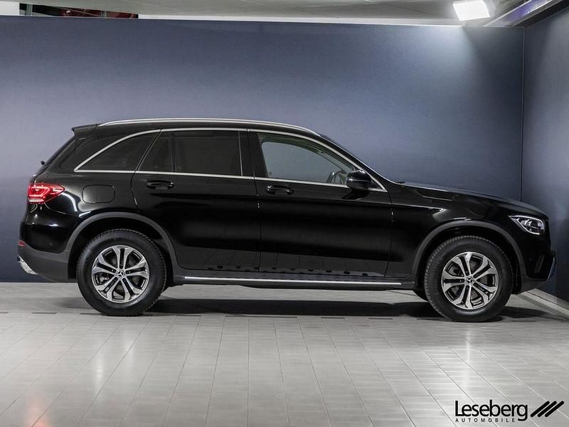 Gebraucht Mercedes GLC220 194 PS (142 kW) 2022 Schwarz SUV