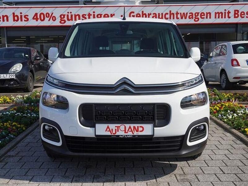 Gebraucht Citroën Berlingo Feel 131 PS (96 kW) 2020 Eisweiß uni Van / Kleinbus