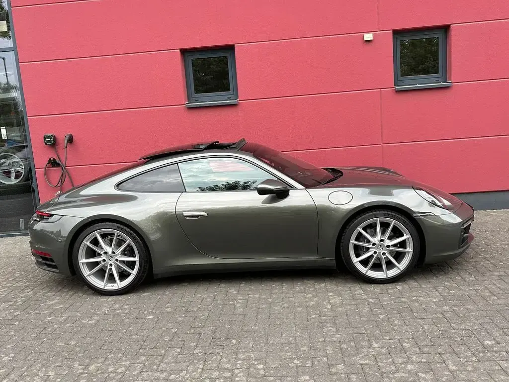 Gebraucht Porsche 911 Carrera Chrono 385 PS (283 kW) 2022 Grün Coupé