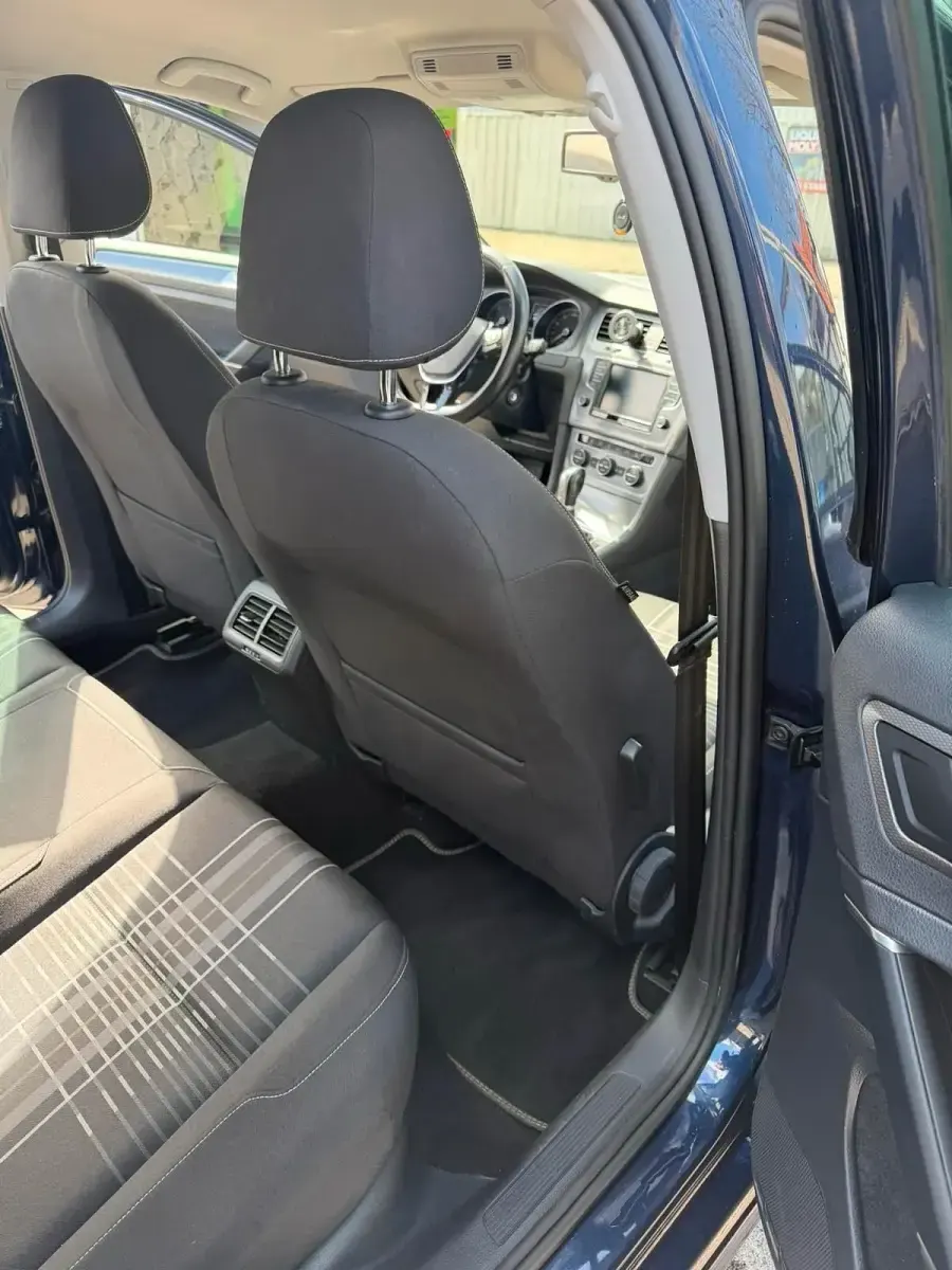 Gebraucht VW Golf VII 115 PS (84 kW) 2016 Andere farben Limousine