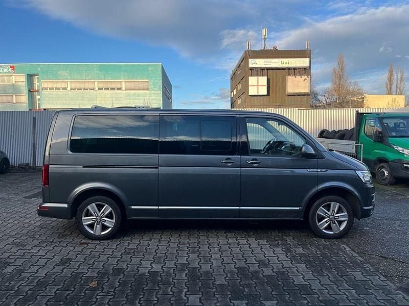 Gebraucht VW Caravelle 83 kW (113 PS) 2020 Grau Van / Kleinbus