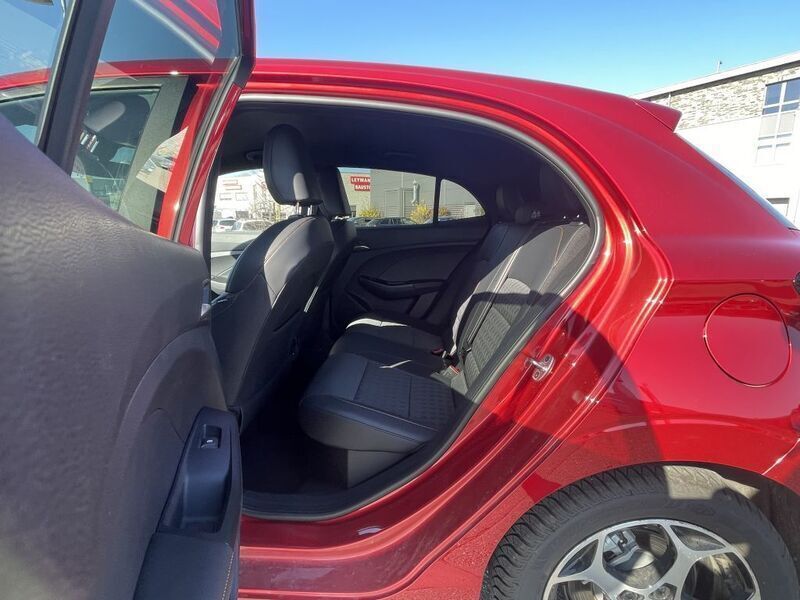 Gebraucht MG MG3 Luxury 194 PS (142 kW) 2024 Rot Kleinwagen