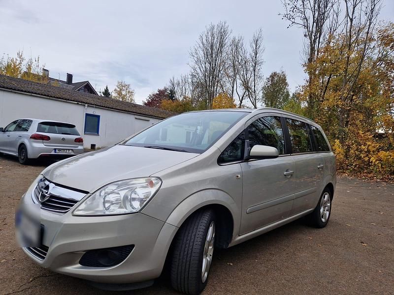 Andere farben Gebraucht 2009 Opel Zafira Limousine | 3.000 € (Fairer Preis) - Bild 1/4