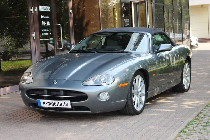 Grau Gebraucht 2005 Jaguar XK8 Cabrio | 16.500 € (Fairer Preis) - Bild 1/4