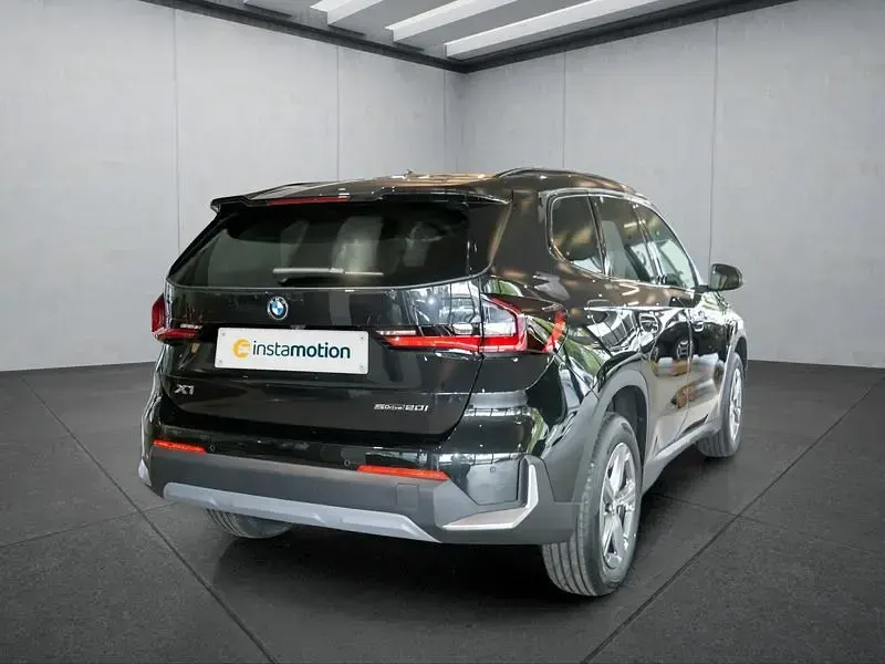 Neu BMW X1 156 PS (114 kW) 2025 Schwarz SUV
