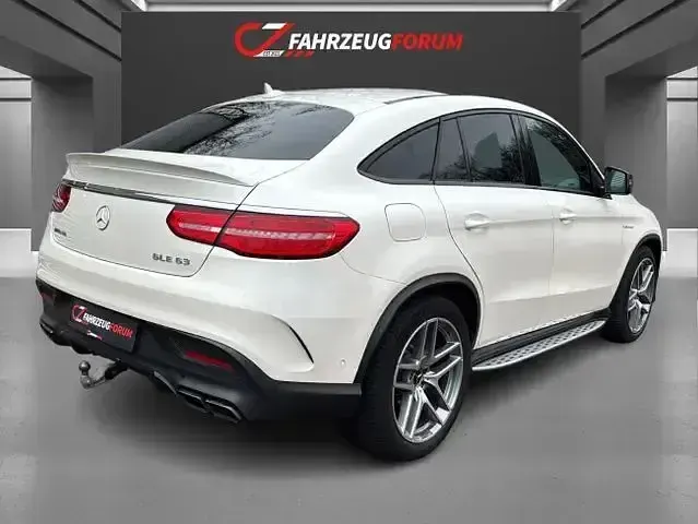 Gebraucht Mercedes GLE63 AMG AMG 558 PS (410 kW) 2018 Diamantweiss  metalliclack SUV