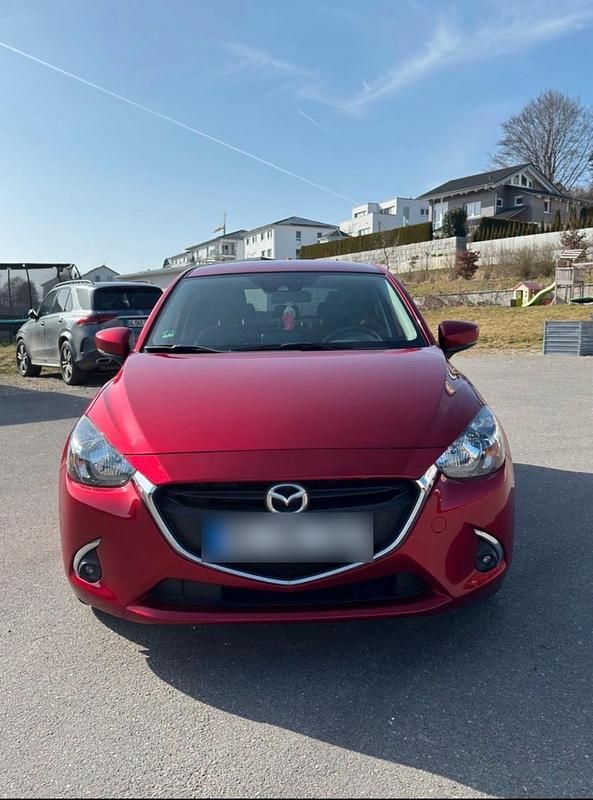 Gebraucht Mazda 2 Exclusive-Line 75 PS (55 kW) 2019 Rot Kleinwagen
