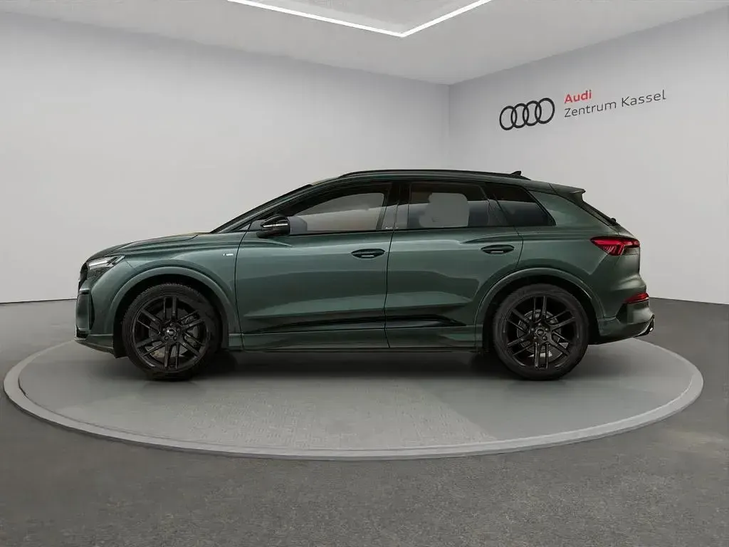 Neu Audi Q4 e-tron S-Line 210 kW (286 PS) 2026 Grün SUV
