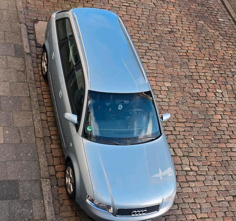 Gebraucht Audi A4 130 PS (95 kW) 2004 Andere farben Kombi