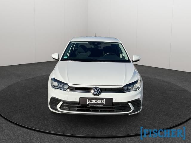 Gebraucht VW Polo Life 80 PS (58 kW) 2023 Weiss Kleinwagen